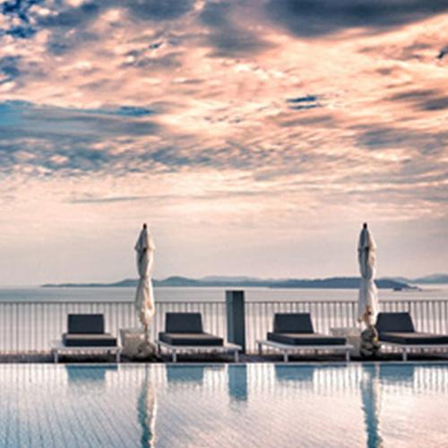 Optimizing-Multilingual-Navigation-for-Hospitality-Sites